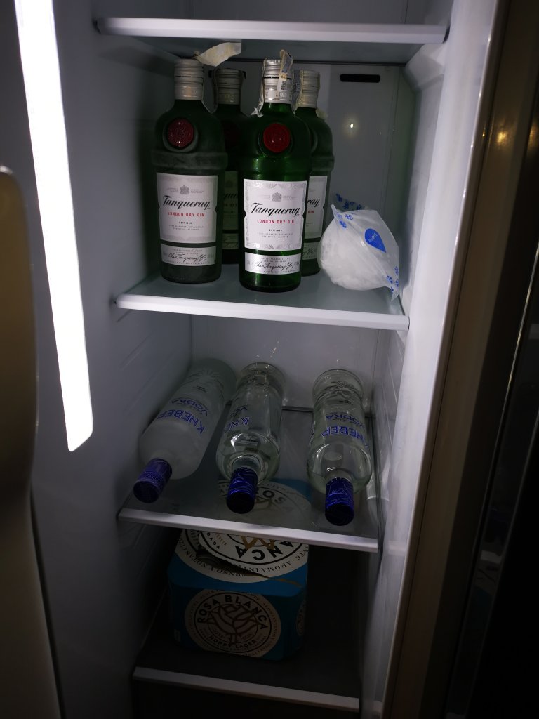 Drinks - Cola, Schweppes, Sprite, Beer