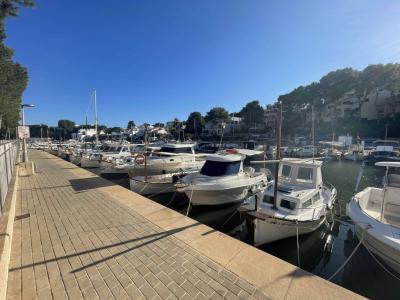 Gewerbeflächen zum Verkauf in Passeig d'es Port.