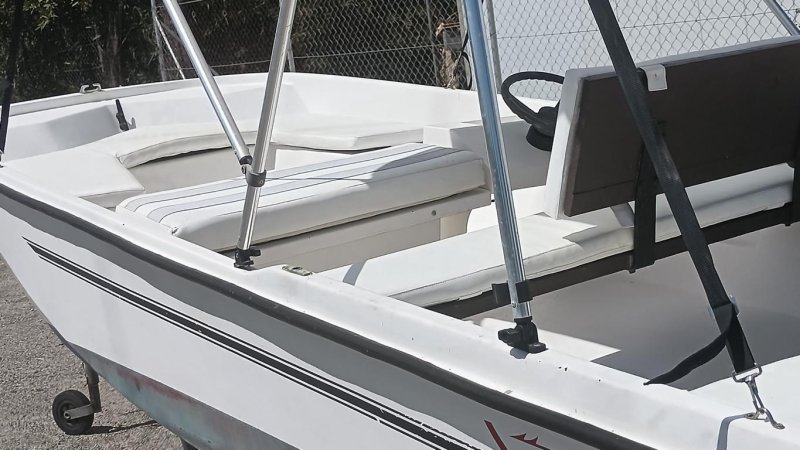 GFK boat 20 HP 4-stroke Suzuki with trailer · Fishing / Angler boat