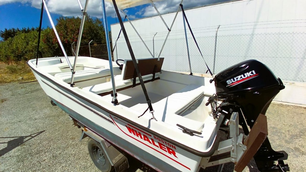 GFK boat 20 HP 4-stroke Suzuki with trailer · Fishing / Angler boat