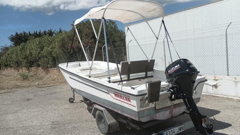 GFK boat 20 HP 4-stroke Suzuki with trailer · Fishing / Angler boat