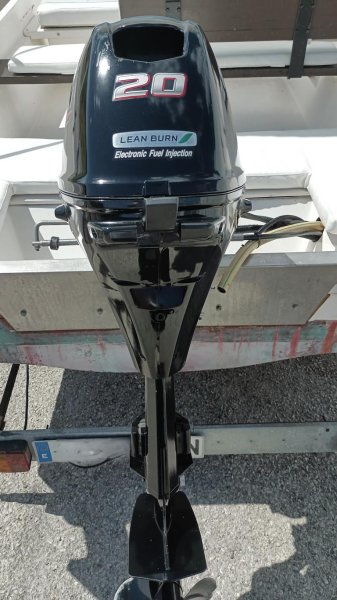 GFK boat 20 HP 4-stroke Suzuki with trailer · Fishing / Angler boat