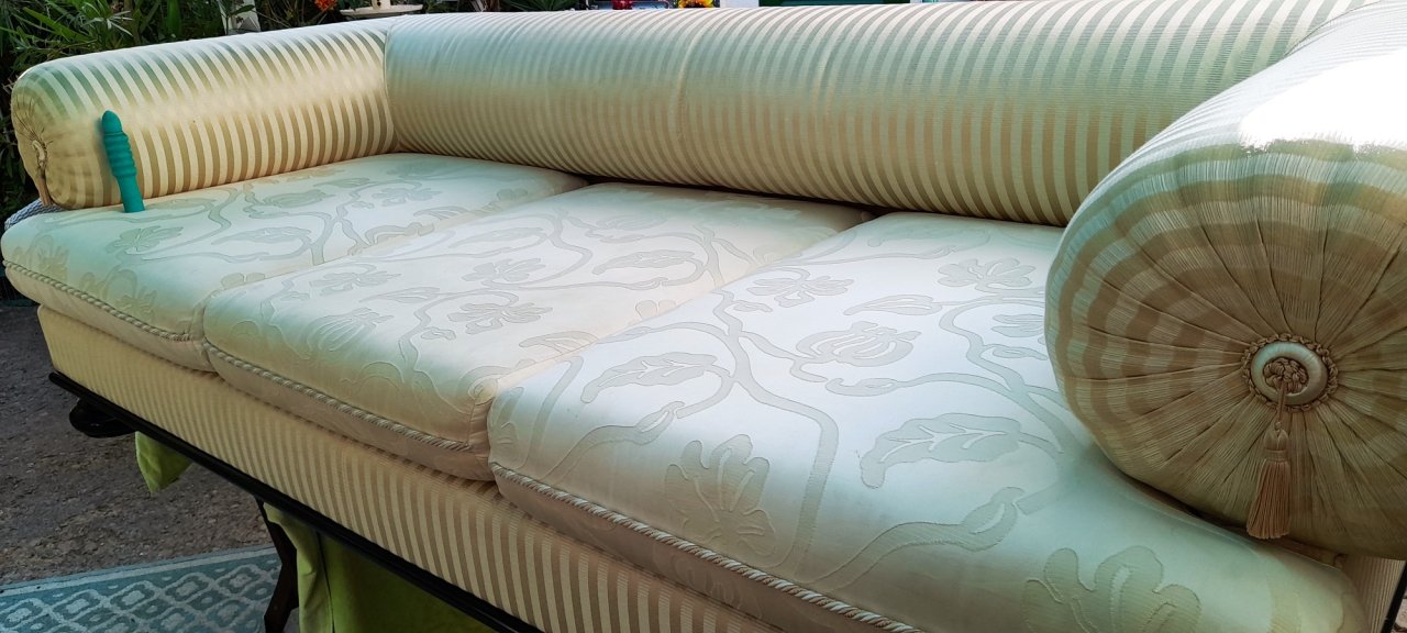 Gigantisches Sofa
