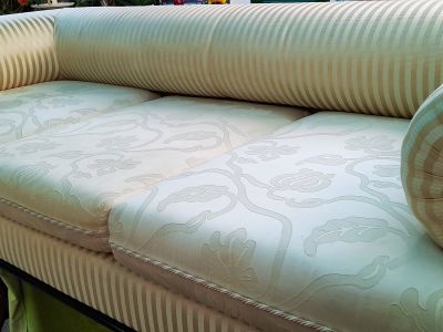 Gigantisches Sofa