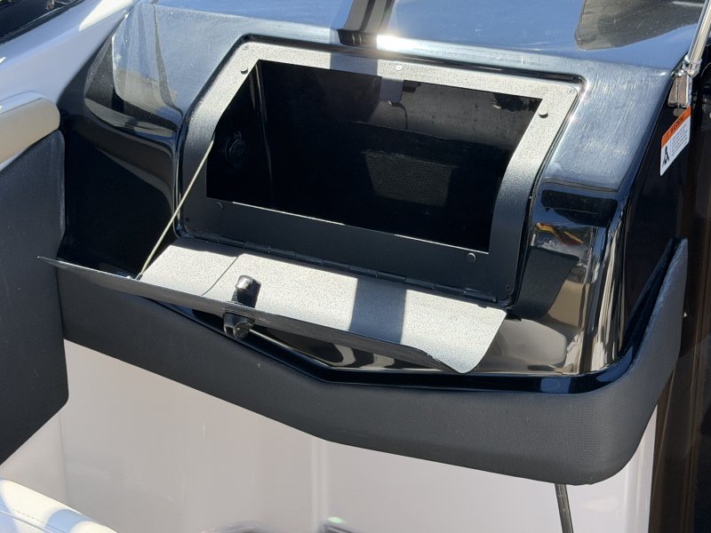 Glastron GT229 Cabin Cr 2017 sehr gepflegt nur 267 h Cala Dór
