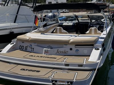 Glastron GT229 Cabin Cr 2017 sehr gepflegt nur 267 h Cala Dór