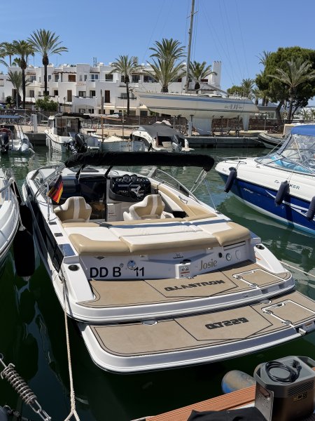 Glastron GT229 Cabin Cr 2017 sehr gepflegt nur 267 h Cala Dór