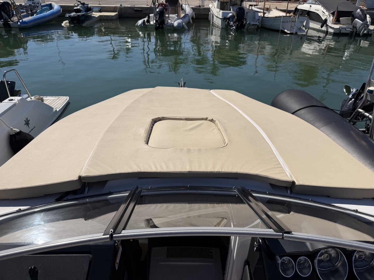 Glastron GT229 Cabin Cr 2017 sehr gepflegt nur 267 h Cala Dór
