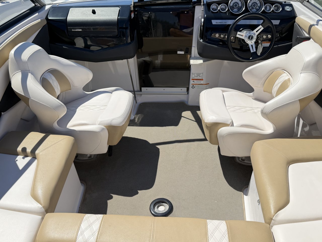 Glastron GT229 Cabin Cr 2017 sehr gepflegt nur 267 h Cala Dór