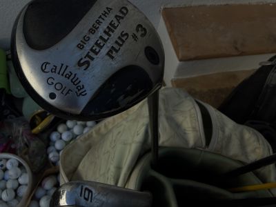 Golf Konvolut: 300 Bälle,34 Schläger,3 Golf-Trolley (2 elektrisch),4 Bags etc.