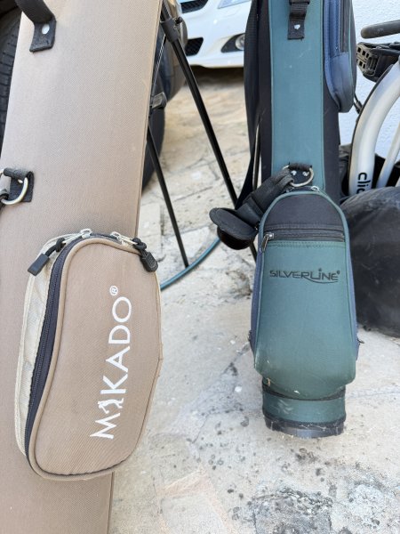 Golf Konvolut: 300 Bälle,34 Schläger,3 Golf-Trolley (2 elektrisch),4 Bags etc.