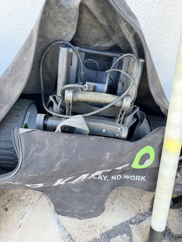 Golf Konvolut: 300 Bälle,34 Schläger,3 Golf-Trolley (2 elektrisch),4 Bags etc.
