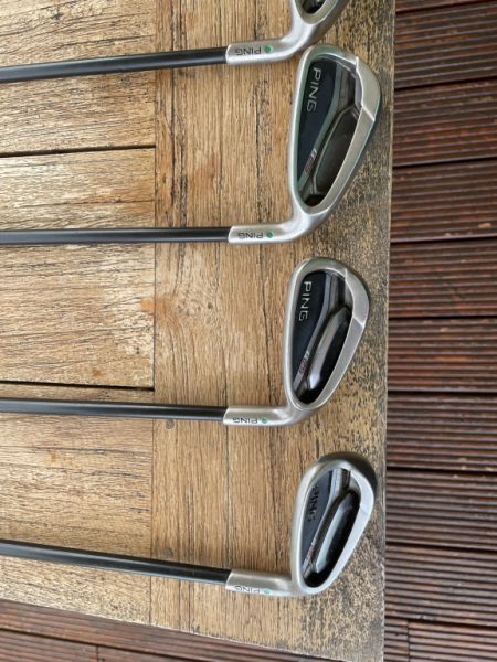 Golf Mallorca: Eisensatz PING G25 5 - 9, PW, SW Graphitschaft