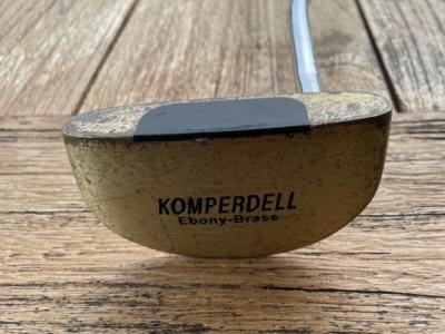Golf Mallorca: Putter Komperdell Ebony-Brass Longitud 35''