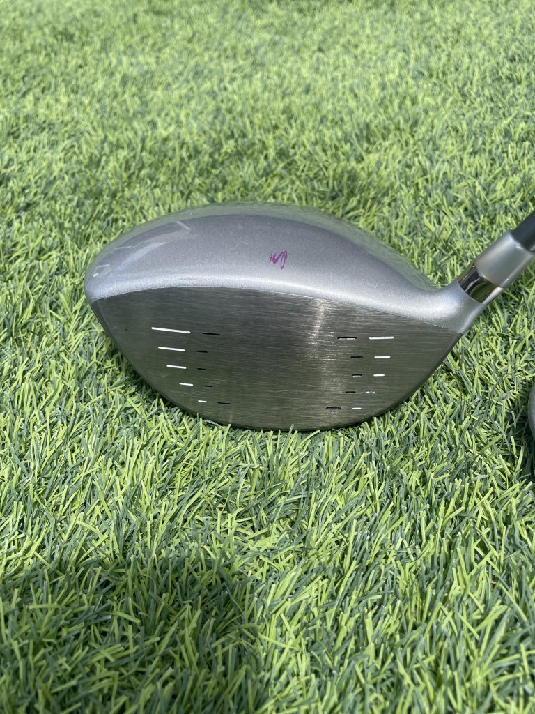 Women's golf club set