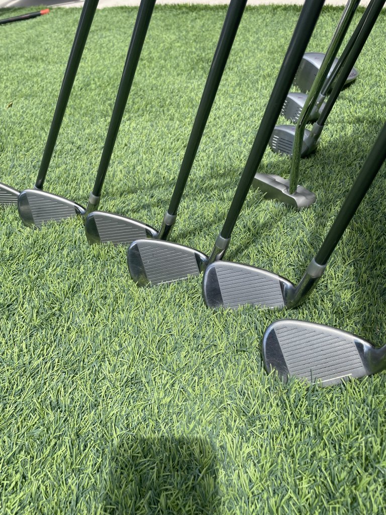 Women's golf club set