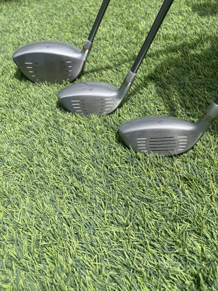 Women's golf club set