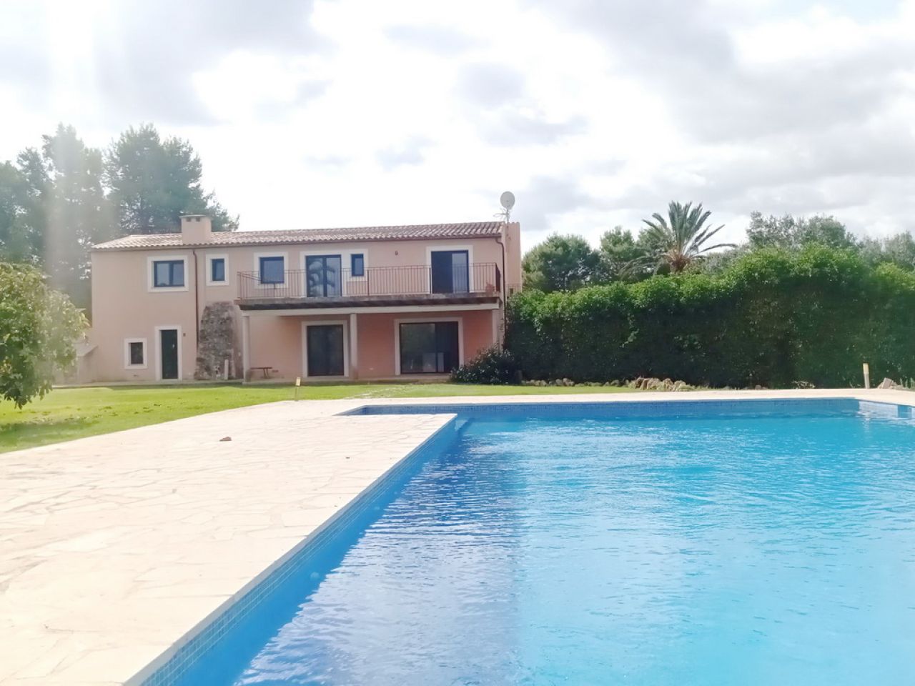 Grosse Finca mit 2 sep Einheiten, Heizung und Pool bei Felanitx --F 46