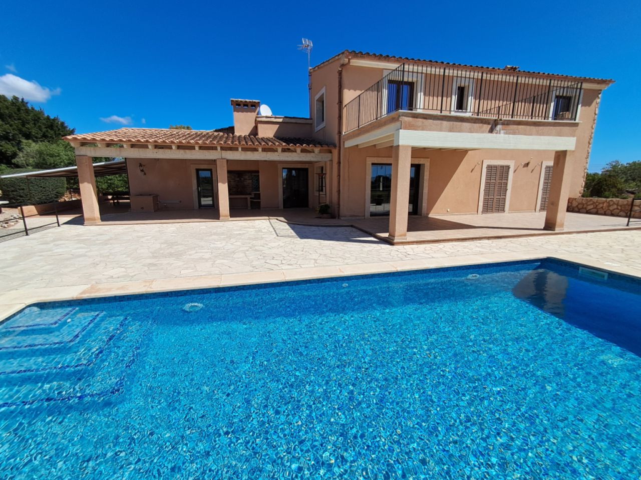 Large finca with 4 - 5 bedrooms, separate studio, heating, pool near Calonge - Cala Dor - F 10