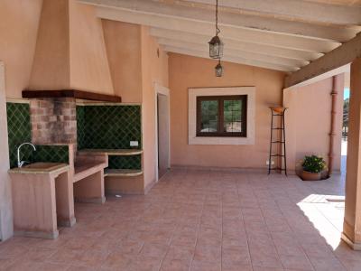 Large finca with 4 - 5 bedrooms, separate studio, heating, pool near Calonge - Cala Dor - F 10