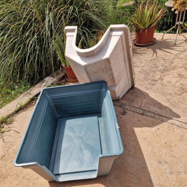 Große Hundehütte, sehr stabil