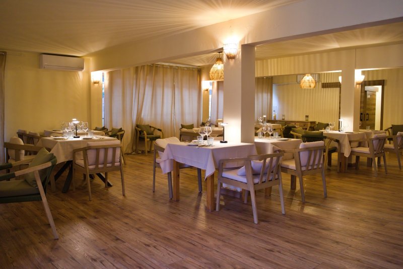 GRAN OPORTUNIDAD DE INVERSIÓN EN MALLORCA RESTAURANTE MODERNIZADO Y TOTALMENTE EQUIPADO