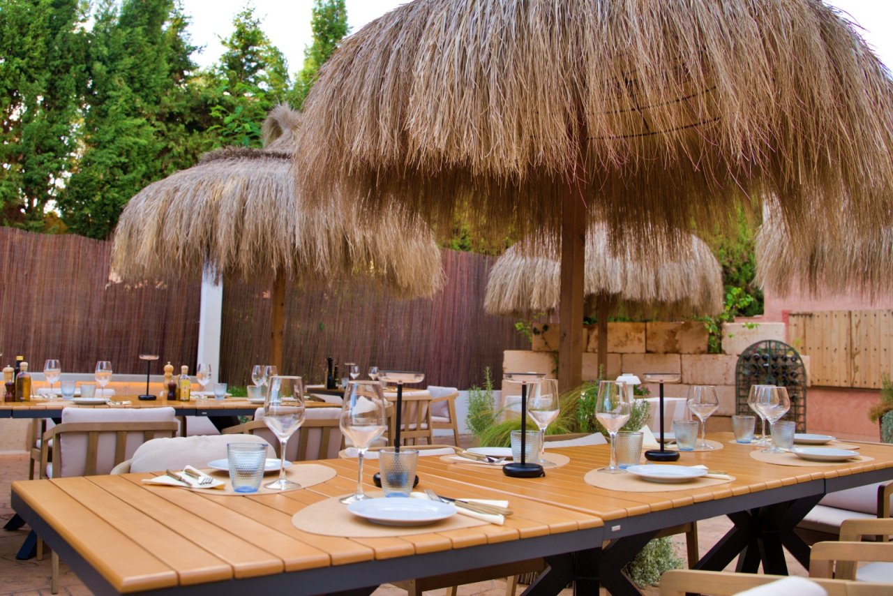 GRAN OPORTUNIDAD DE INVERSIÓN EN MALLORCA RESTAURANTE MODERNIZADO Y TOTALMENTE EQUIPADO