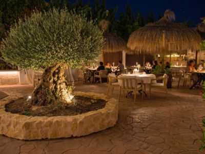 GRAN OPORTUNIDAD DE INVERSIÓN EN MALLORCA RESTAURANTE MODERNIZADO Y TOTALMENTE EQUIPADO
