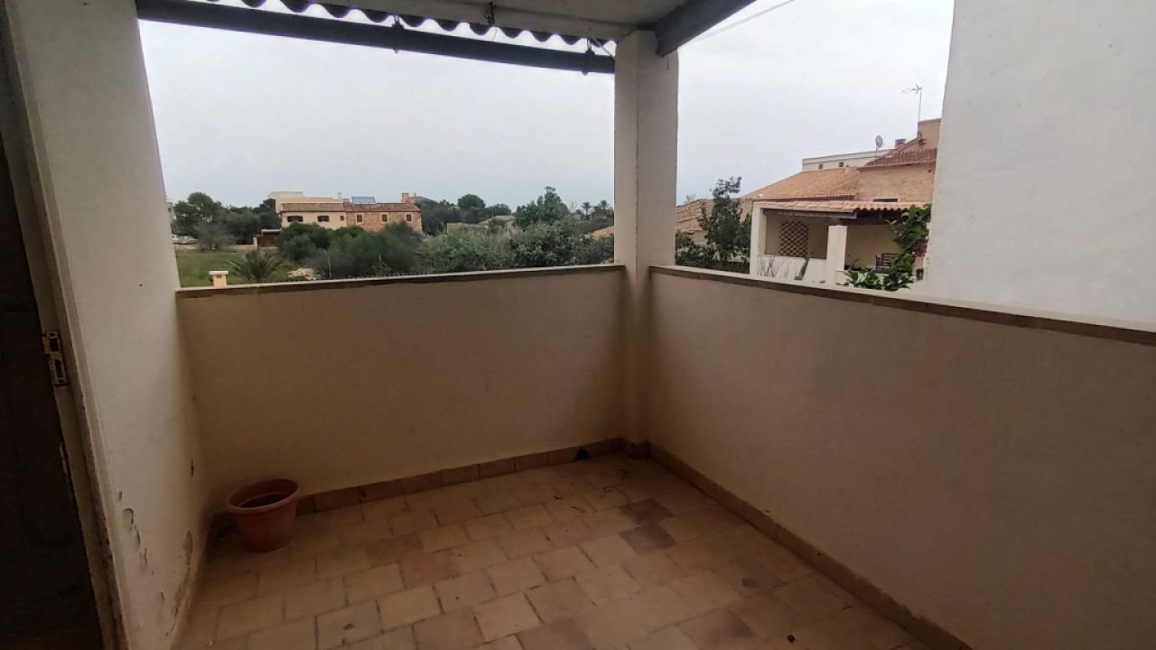 Grosse und teilmöblierte Wohnung mit überdachter Terrasse in Santanyi --- AP 64