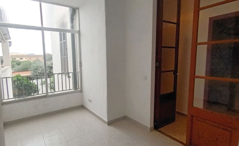 Grosse und teilmöblierte Wohnung mit überdachter Terrasse in Santanyi --- AP 64