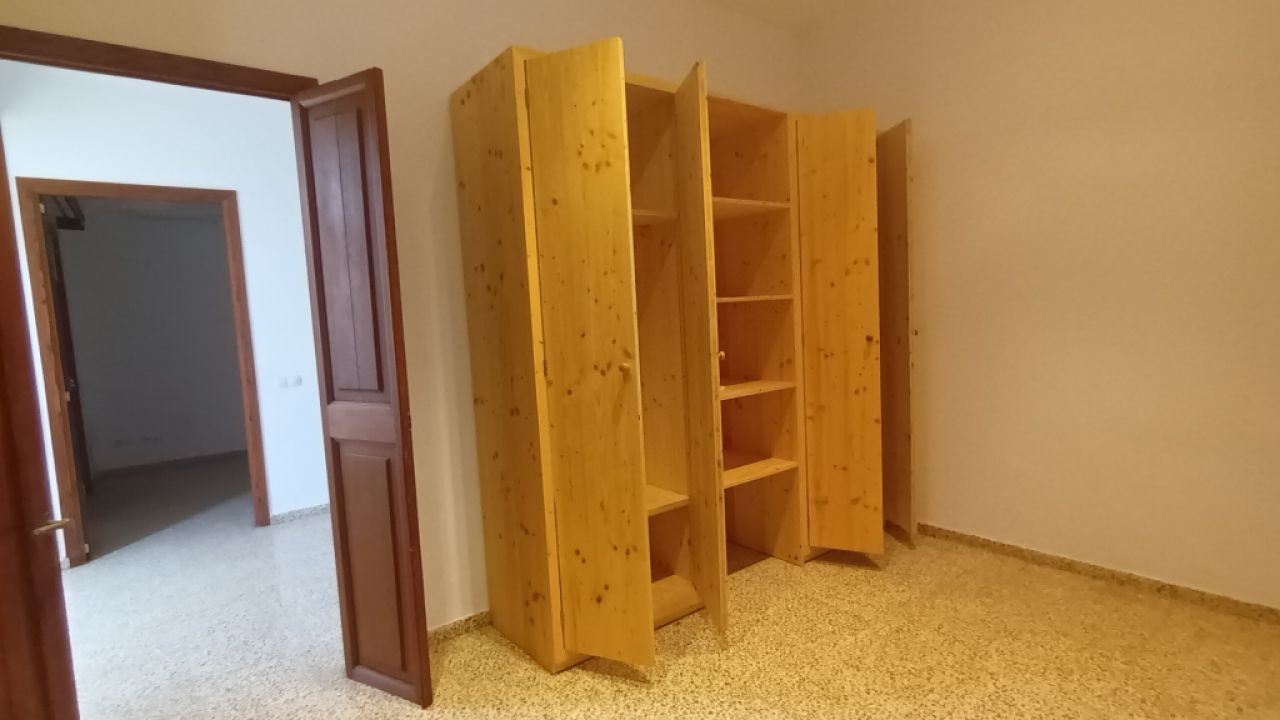 Grosse und teilmöblierte Wohnung mit überdachter Terrasse in Santanyi --- AP 64