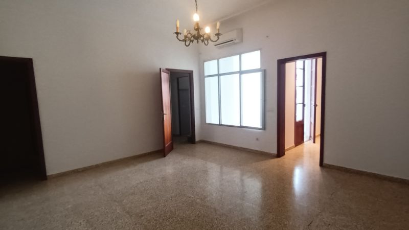 Grosse und teilmöblierte Wohnung mit überdachter Terrasse in Santanyi --- AP 64