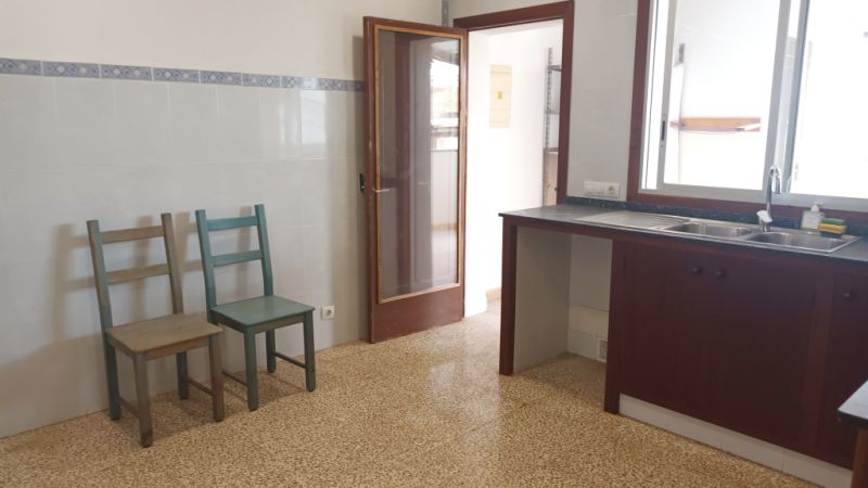 Grosse und teilmöblierte Wohnung mit überdachter Terrasse in Santanyi --- AP 64