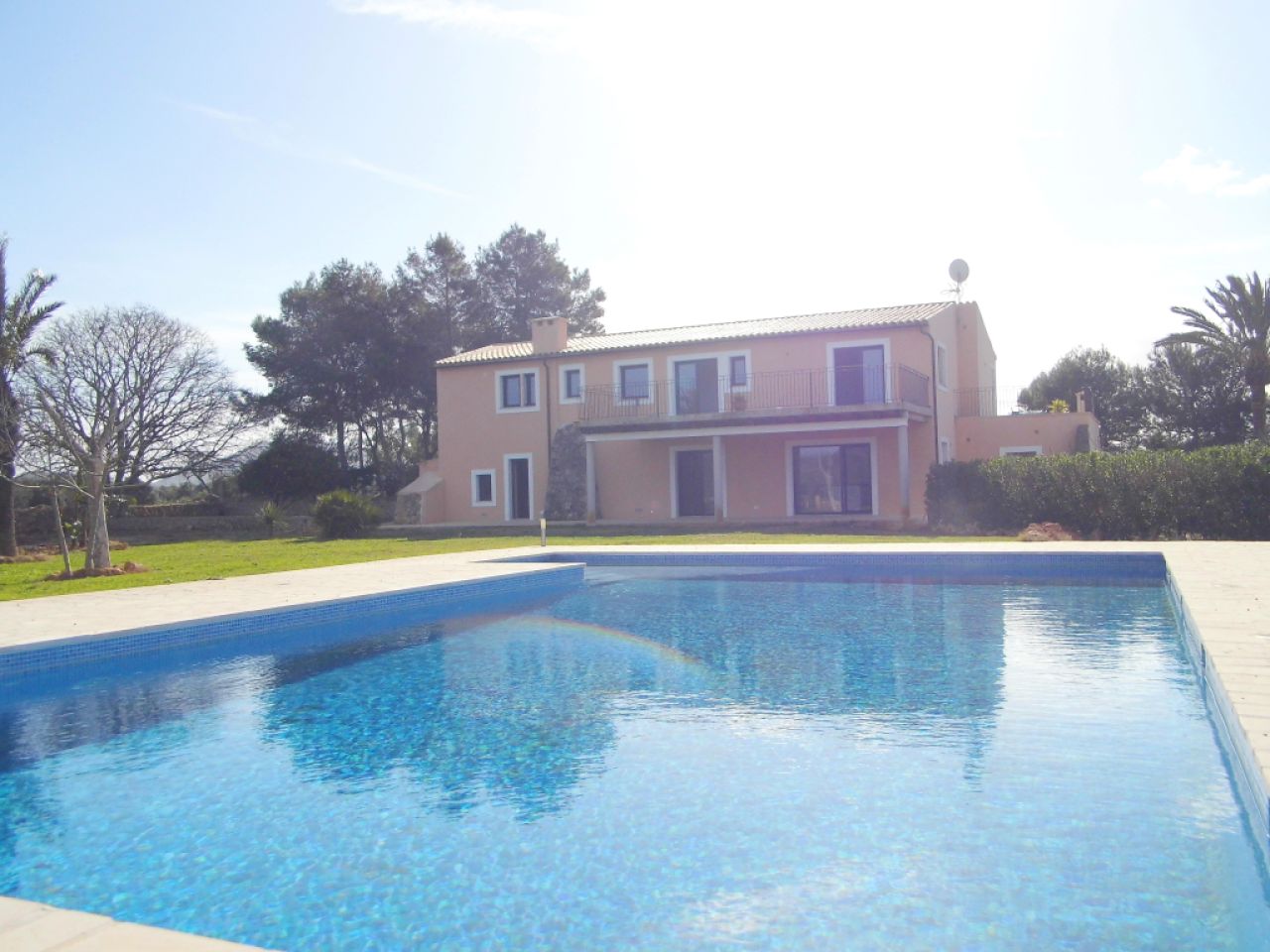 Large and unfurnished finca with 2 sep units and pool near Felanitx-Campos --- F 46