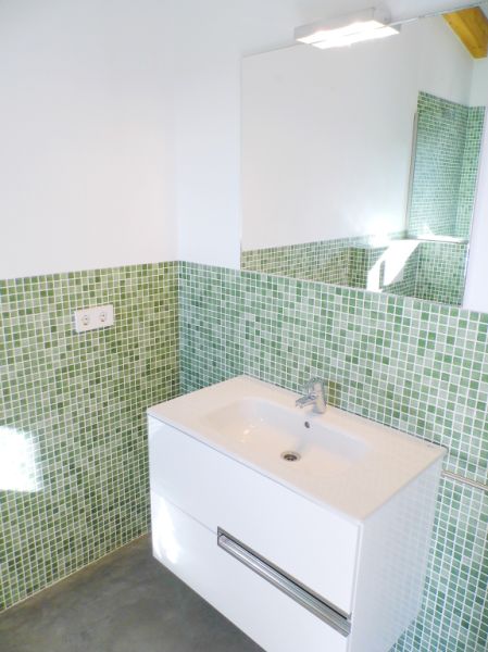 Grosse und unmöbierte Finca mit 2 sep Einheiten und Pool bei Felanitx-Campos --- F 46