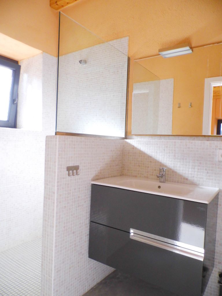 Grosse und unmöbierte Finca mit 2 sep Einheiten und Pool bei Felanitx-Campos --- F 46