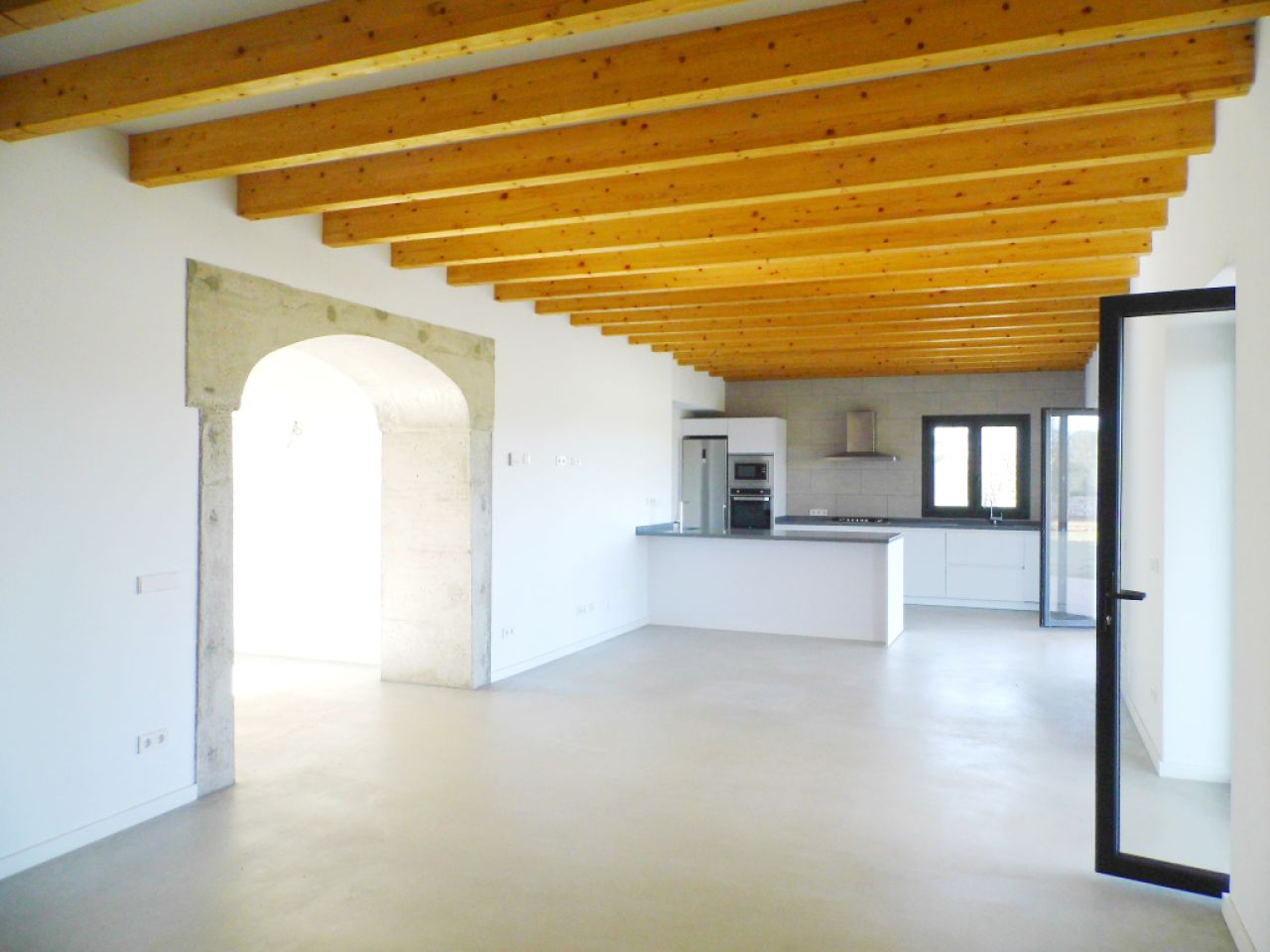 Grosse und unmöbierte Finca mit 2 sep Einheiten und Pool bei Felanitx-Campos --- F 46