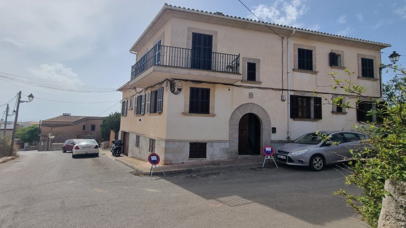 Grosse Wohnung mit Garage, Garten, Terrasse mit Teilmeerblick in Alquieria Blanca -- AP 11