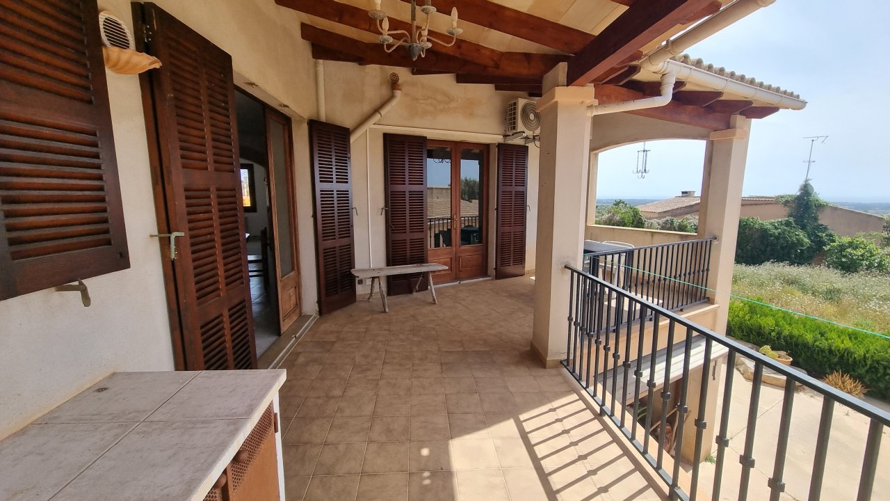 Grosse Wohnung mit Garage, Garten, Terrasse mit Teilmeerblick in Alquieria Blanca -- AP 11