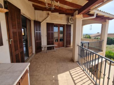 Grosse Wohnung mit Garage, Garten, Terrasse mit Teilmeerblick in Alquieria Blanca -- AP 11
