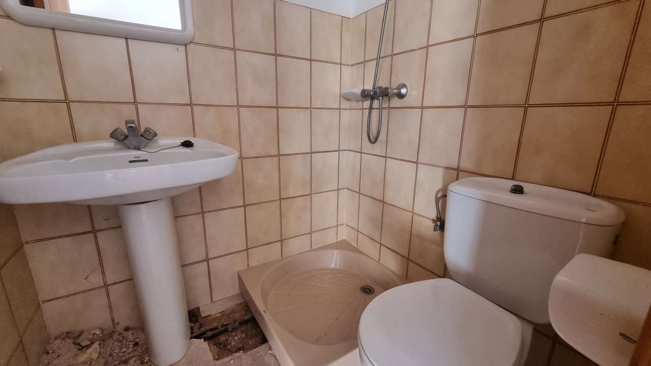 Grosse Wohnung mit Garage, Garten, Terrasse mit Teilmeerblick in Alquieria Blanca -- AP 11