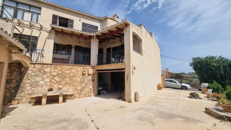 Grosse Wohnung mit Garage, Garten, Terrasse mit Teilmeerblick in Alquieria Blanca -- AP 11