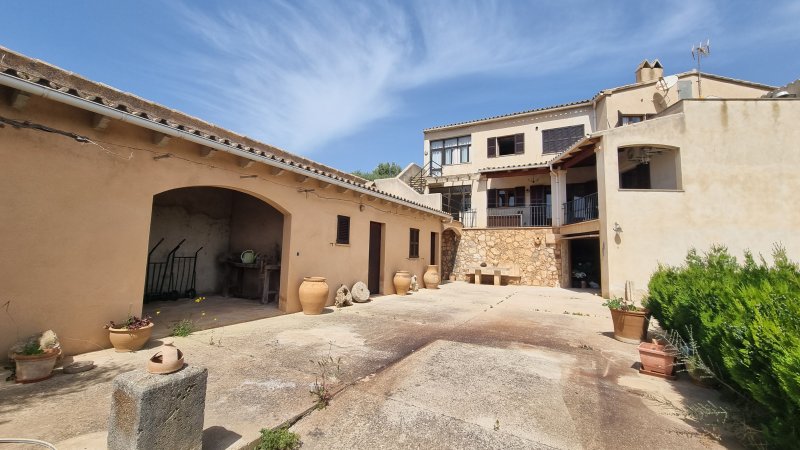 Grosse Wohnung mit Garage, Garten, Terrasse mit Teilmeerblick in Alquieria Blanca -- AP 11