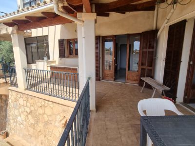 Grosse Wohnung mit Garage, Garten, Terrasse mit Teilmeerblick in Alquieria Blanca -- AP 11