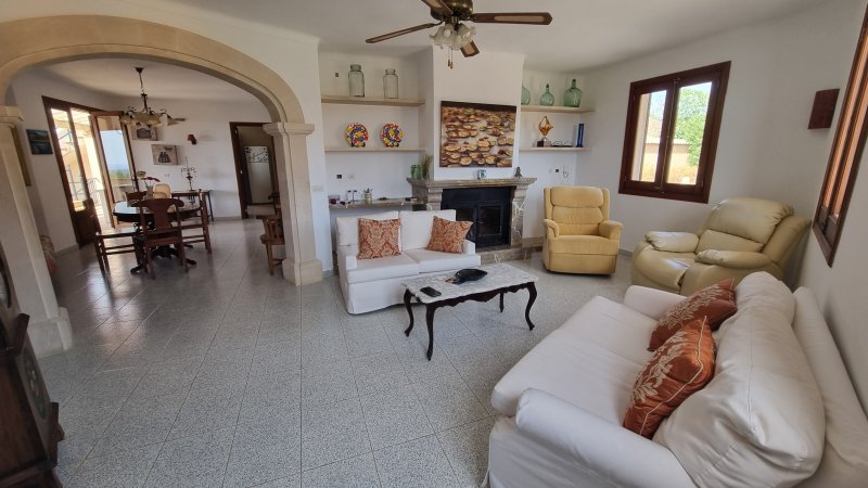 Grosse Wohnung mit Garage, Garten, Terrasse mit Teilmeerblick in Alquieria Blanca -- AP 11