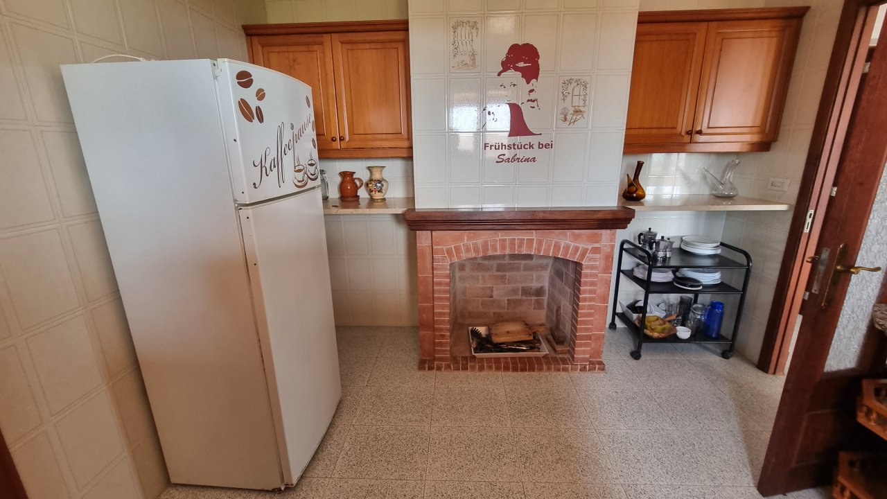 Grosse Wohnung mit Garage, Garten, Terrasse mit Teilmeerblick in Alquieria Blanca -- AP 11