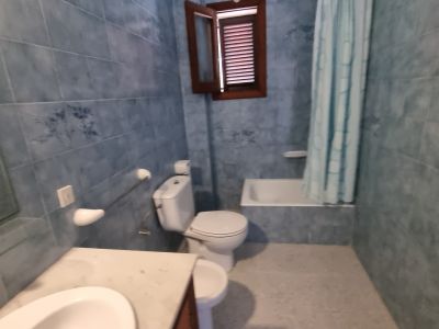 Grosse Wohnung mit Garage, Garten, Terrasse mit Teilmeerblick in Alquieria Blanca -- AP 11