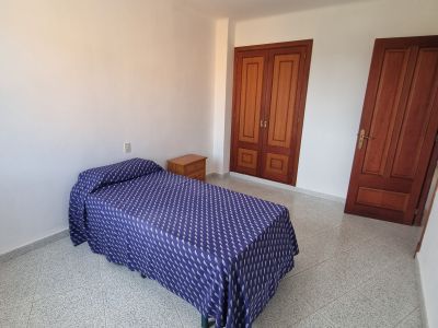 Grosse Wohnung mit Garage, Garten, Terrasse mit Teilmeerblick in Alquieria Blanca -- AP 11