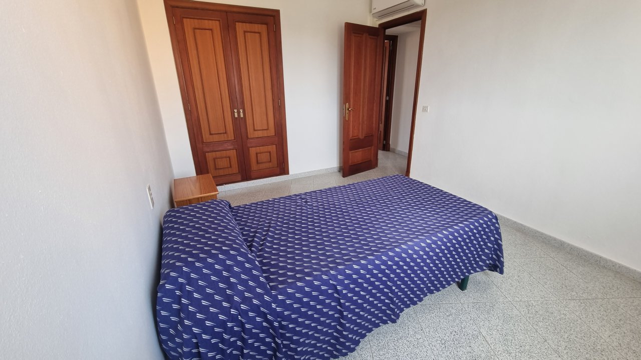 Grosse Wohnung mit Garage, Garten, Terrasse mit Teilmeerblick in Alquieria Blanca -- AP 11