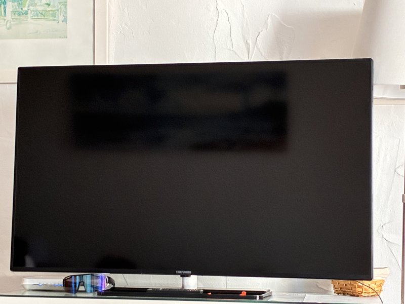 Großer Flachbildschirm TV